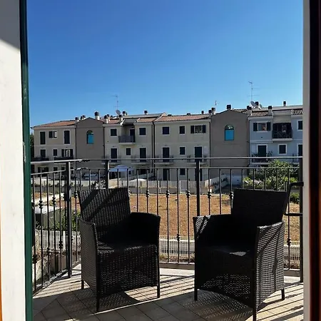 Posizione Strategica Porto, Stazione E Wi-fi 아파트 *